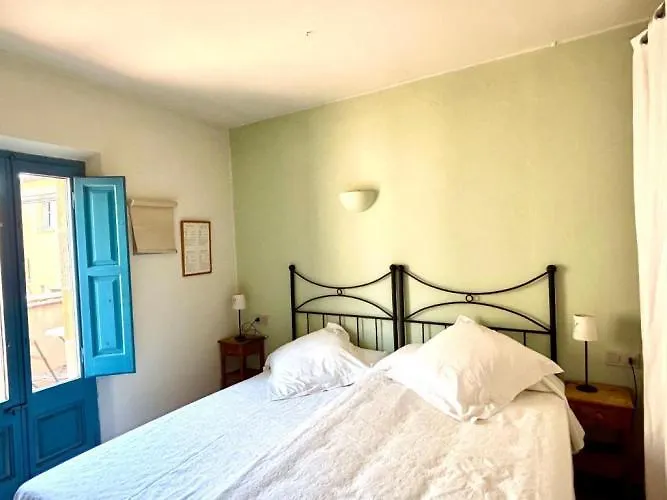 El D'ullastret Lejlighedshotel 3*