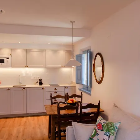 El D'ullastret Apart-hotel 3*