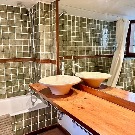 Hotel apartamentowy El D'ullastret 3*
